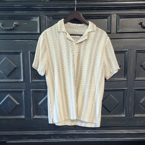 Hollister Beige Patterned Casual Shirt - Picture 1 of 1